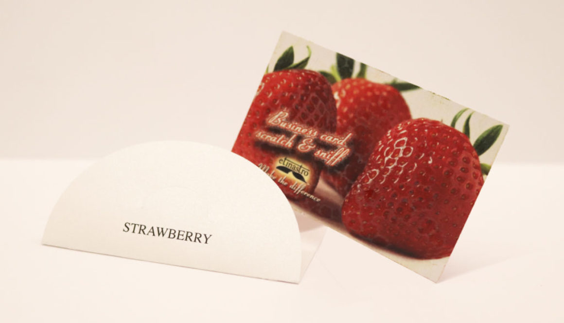 Biglietti da visita profumati gratta e annusa