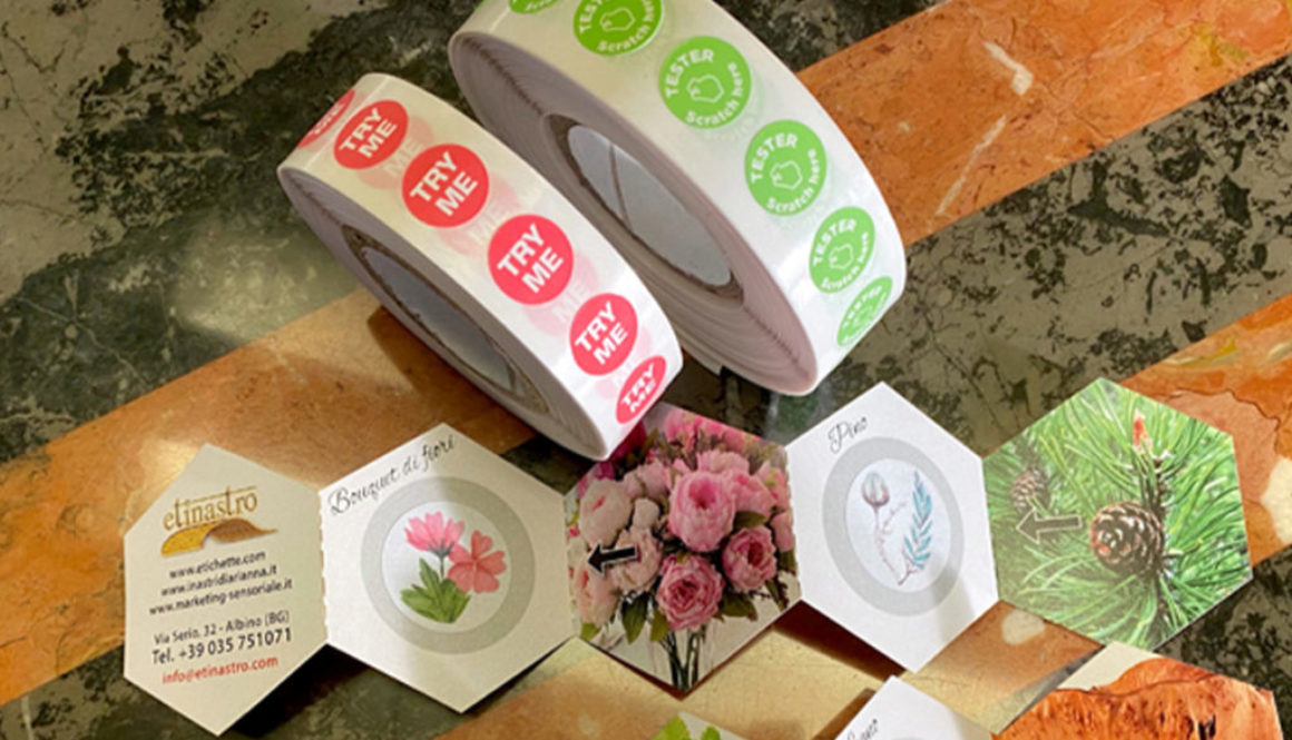 Etichette adesive profumate gratta e annusa
