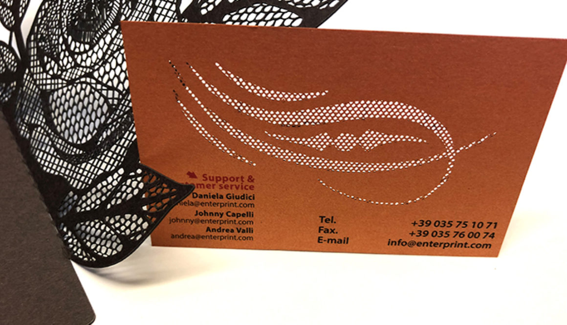 Micro foratura al laser su cartoncino